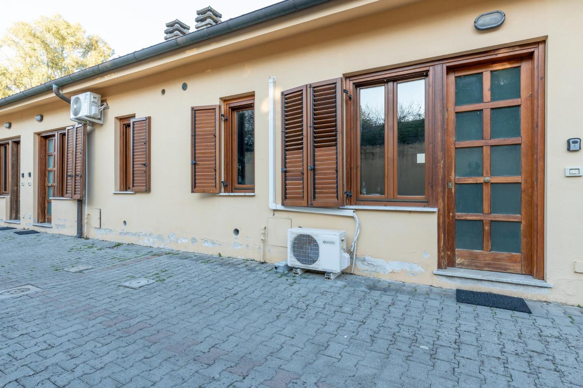 Four Shades Of Pisa Apartments Ngoại thất bức ảnh